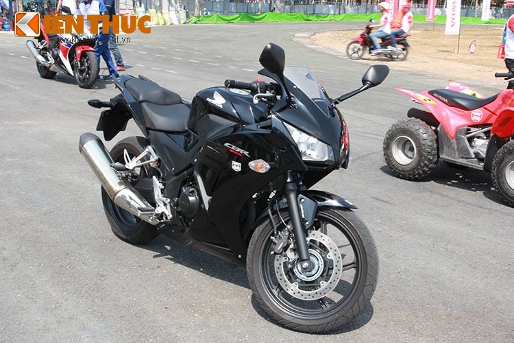 Can canh Honda CBR300R chinh hang tai Viet Nam-Hinh-2